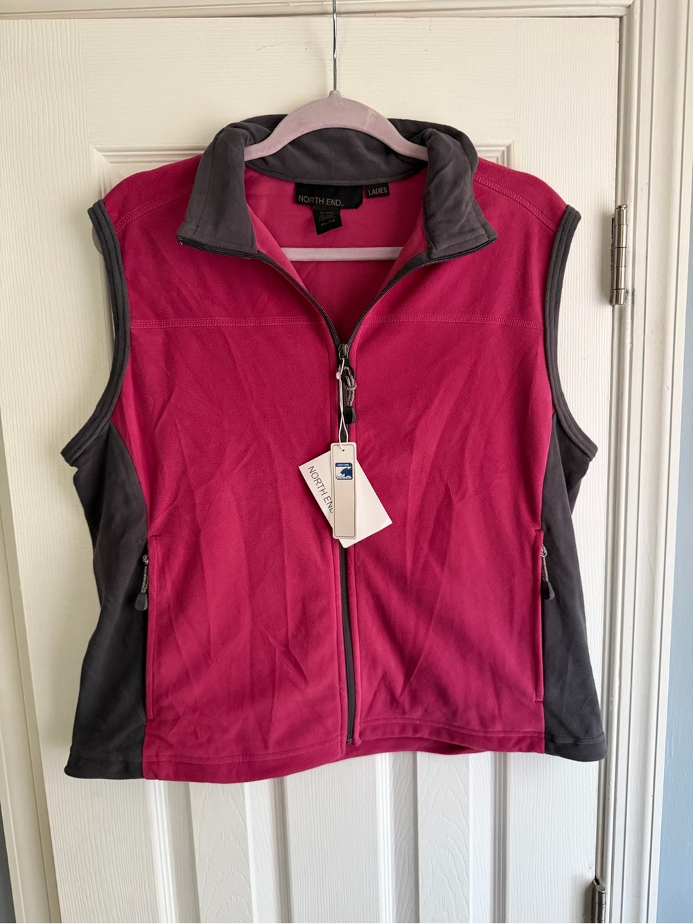 North End Women's Raspberry Pink and Gray Softshell Vest